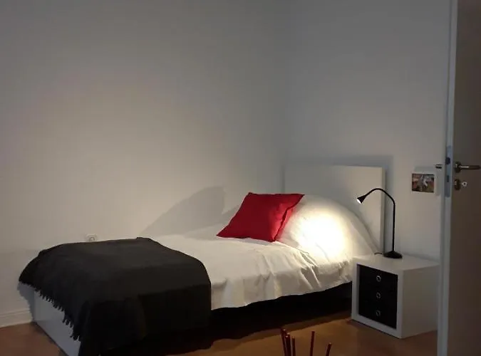 Top! Moebliertes Mit Parkplatz Naehe Messe Essen *